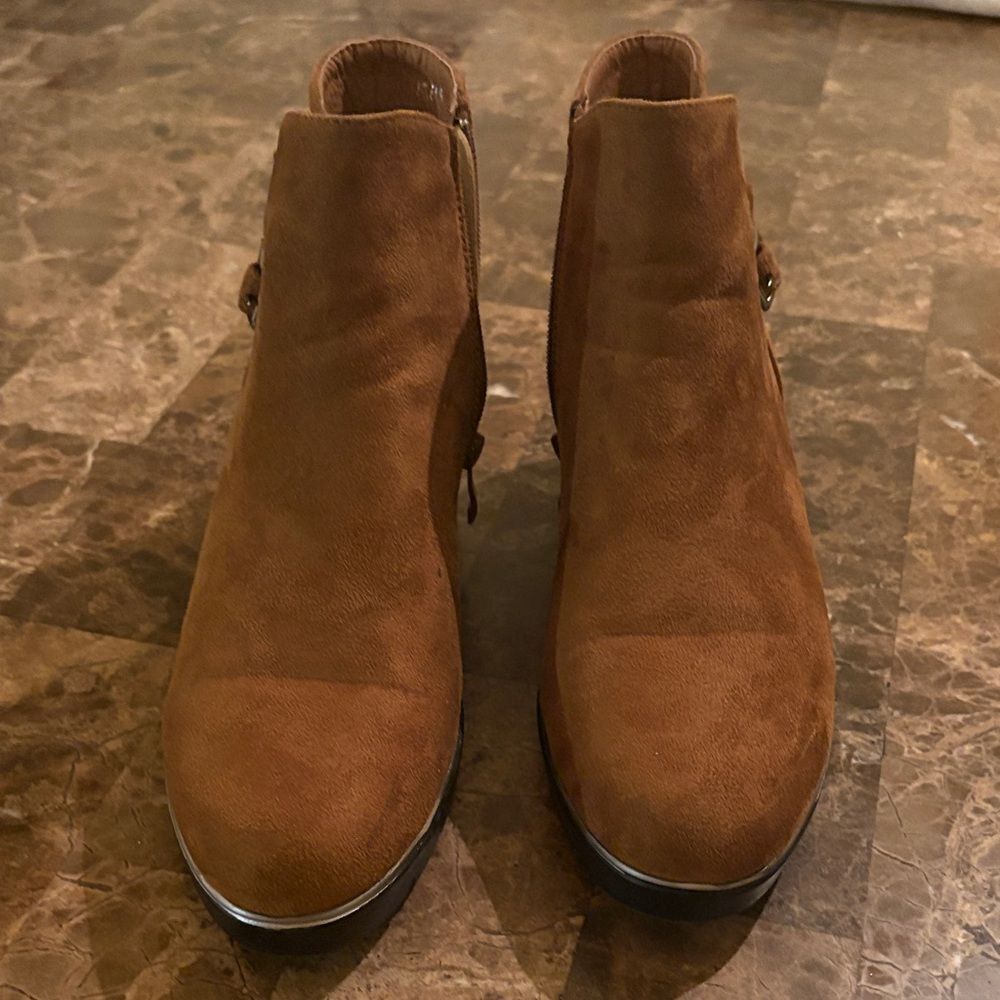 Elegant Brown Ankle Booties with Buckle Detail - Picture 2 of 5